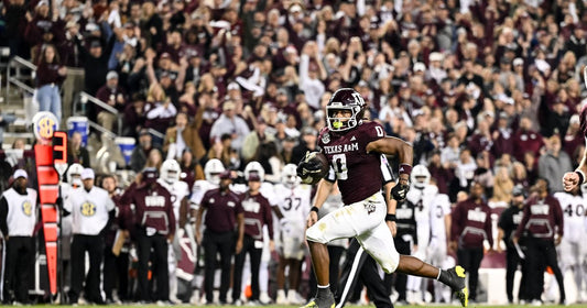 WR Ainias Smith Is Drawing Comparisons To Eagles Veterans