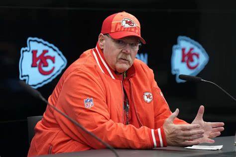 The "Brotherly Shove" Challenge: Chiefs Gear Up for Eagles Rematch- Andy Reid Prepares for the Tush Push