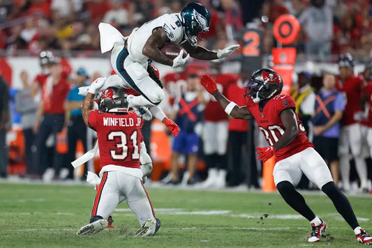 D'Andre Swift Shines Bright in Eagles' Victory Over Buccaneers
